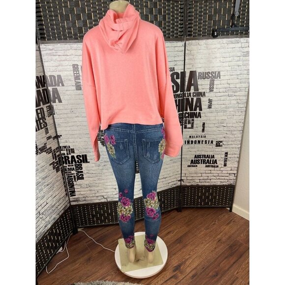 Under Armour XL Peach Logo Front Terry Knit Loose Fit Long Sleeve Crop Hoodie - Picture 5 of 6